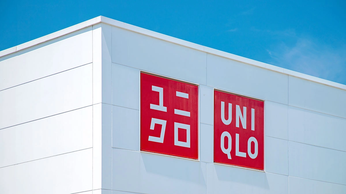 UNIQLO : 從便宜、實用轉向高品質、簡約設計